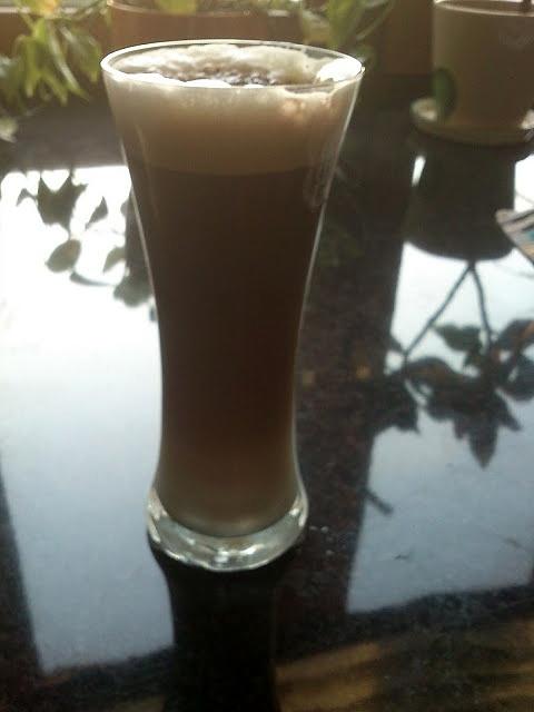 Kawa latte macchiato