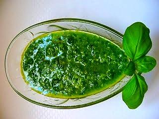Domowe pesto do makaronów i kanapek