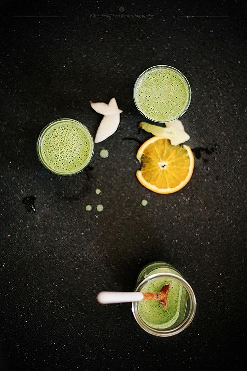 Zielony smoothie z gruszką, rukolą i imbirem