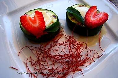 Grillowana cukinia z serem mozzarella
