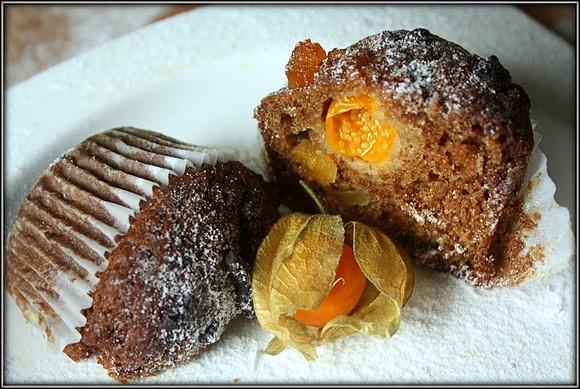 Muffiny czekoladowo-agrestowe z brazylijską rodzynką