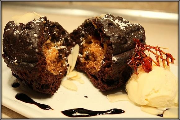 Brownie z kajmakiem w 2 minuty dla leniwców