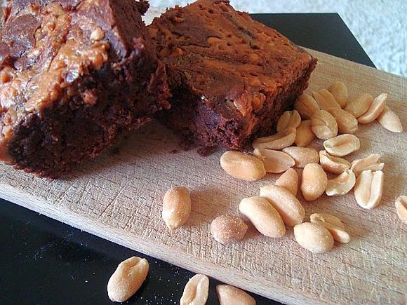 Brownie z masłem orzechowym