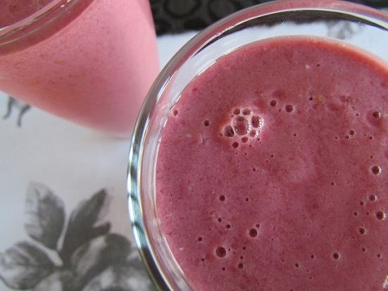 Malinowo-granatowy smoothie