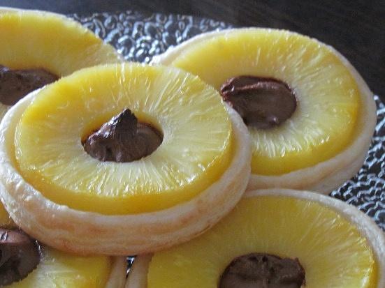 Ciastka francuskie z ananasem