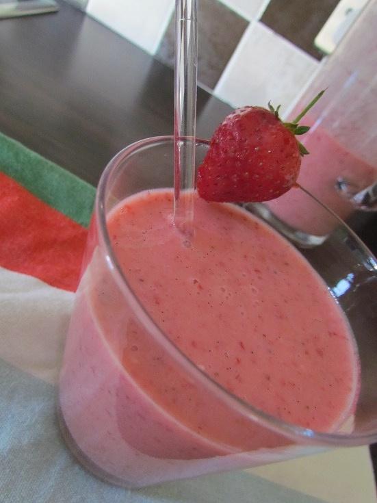 Truskawkowo-waniliowe smoothie