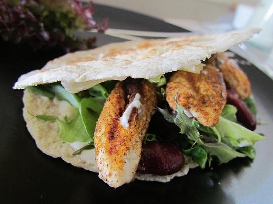 Kebab drobiowy w chlebku pita