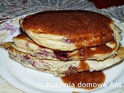Pancakes z malinami i czekoladą