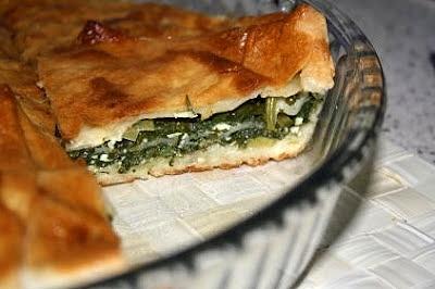 Börek z farszem z ciasta drożdżowego i yufki