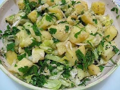 Sałatka ziemniaczana patates salatası