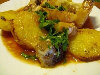 Ziemniaki zapiekane z kotlecikami patatesli kofte