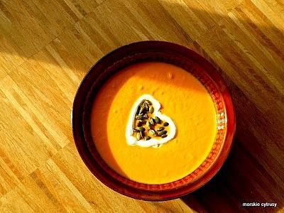 Zupa marchewkowa z trawą cytrynową