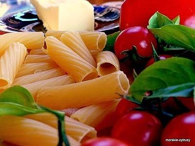Włoska robota z rigatoni i masłem