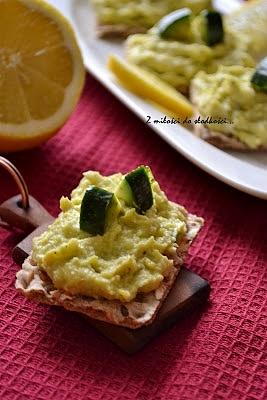 Pasta jajeczna z awokado na kolację przystawka zdrowa lekka
