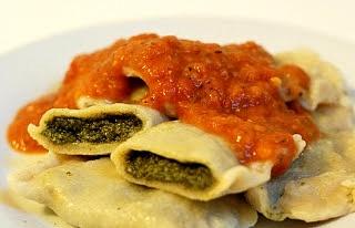 Ravioli ze szpinakiem i serem feta