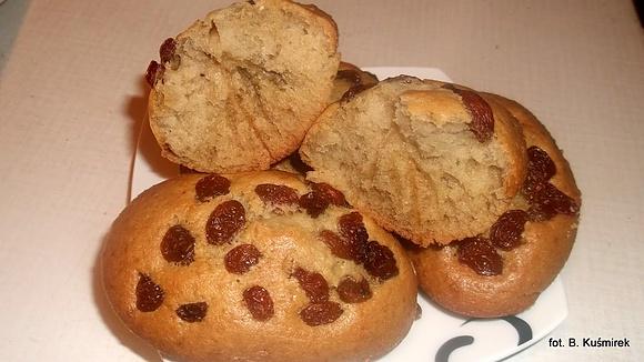 Ciasteczkowe jajka i muffiny – przepis na kolorowe wypieki