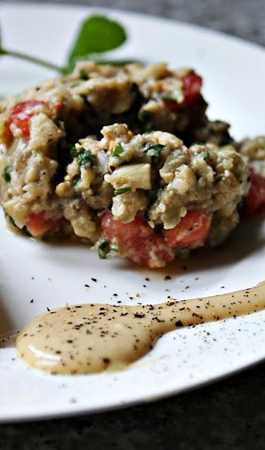Baba Ghanoush z sosem sezamowym