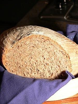 Chleb pszenno-żytni z prażoną mąką