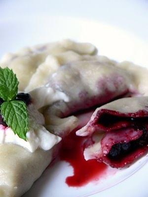 Pierogi z jagodami