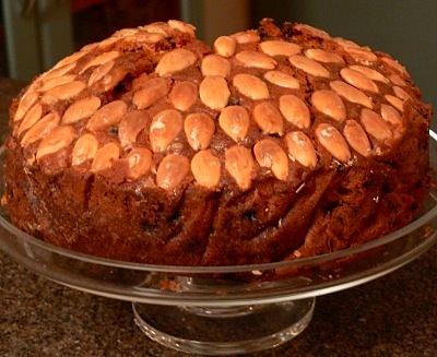 Dundee cake - przepis na angielski keks świąteczny