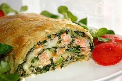 Wielkanocny strudel rybny z dorszem i łososiem
