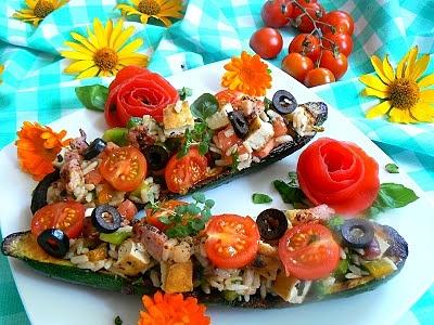 Grillowana cukinia nadziewana ryżem tofu i sosem Hoisin