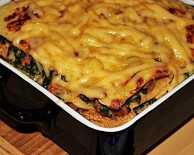 Bezglutenowy tort szpinakowy