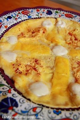 Omlet trzy sery bez mąki