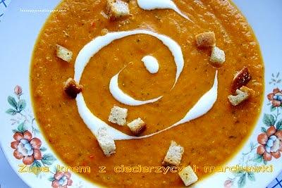 Zupa krem z ciecierzycy z curry, kurkumą i imbirem