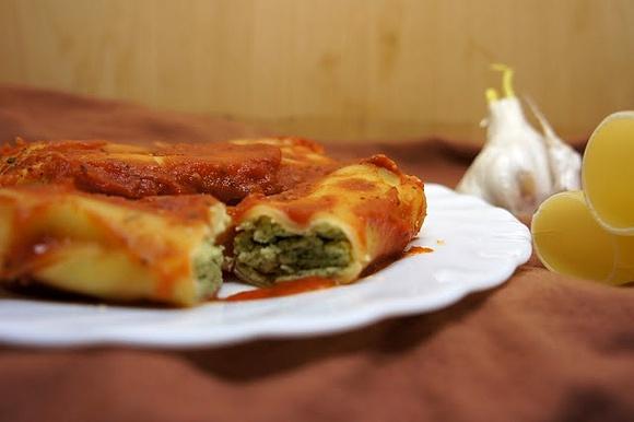Cannelloni z pastą kurczakowo-brokułową