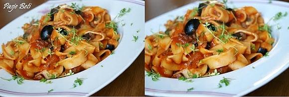 Tagiatelle puttanesca z grzybami