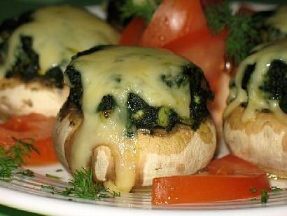 Pieczarki zapiekane ze szpinakiem
