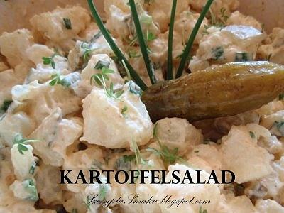 Sałatka ziemniaczana z ogórkami i curry na grilla