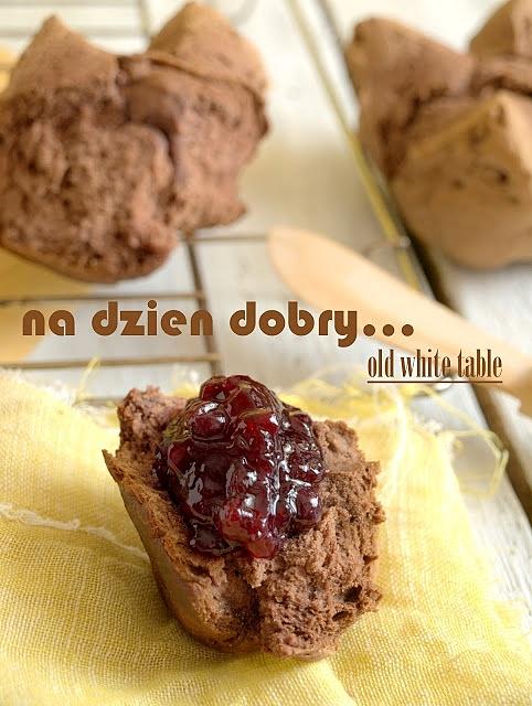 Śniadaniowe bułki kakaowe