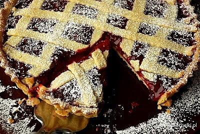 Tarta z malinami i cytryną na kruchym cieście