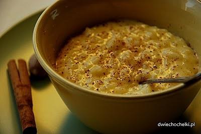 Arroz con leche - ryż na mleku z cukrem i cynamonem