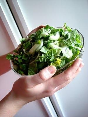 Najprostsza sałata z sosem vinegrette