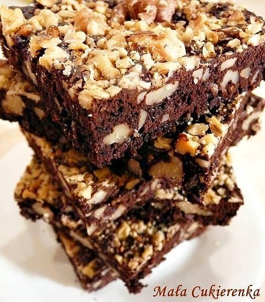Proste brownies z orzechami