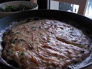 Nigel Slater frittata i zapach cebuli
