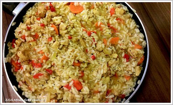 Risotto z kurczakiem i warzywami