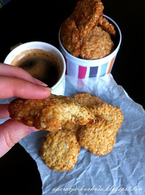 Anzac biscuits - tradycyjne ciasteczka na anzac day