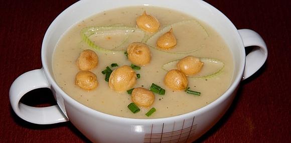 Zupa porowo-ziemniaczana