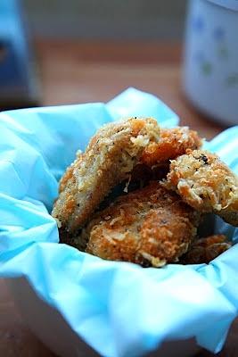 Włoskie nuggets'y z kurczaka z parmezanem i oregano