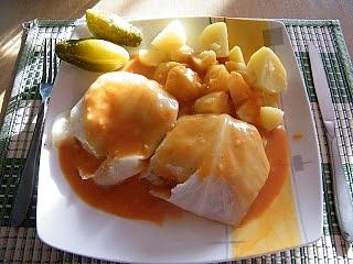 Gołąbki z sosem pomidorowym