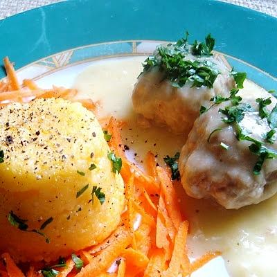 Pulpeciki w sosie chrzanowym