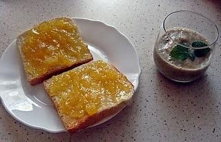 Tosty z dżemem ananas-mango