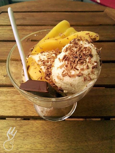 Lody o smaku mango i banana