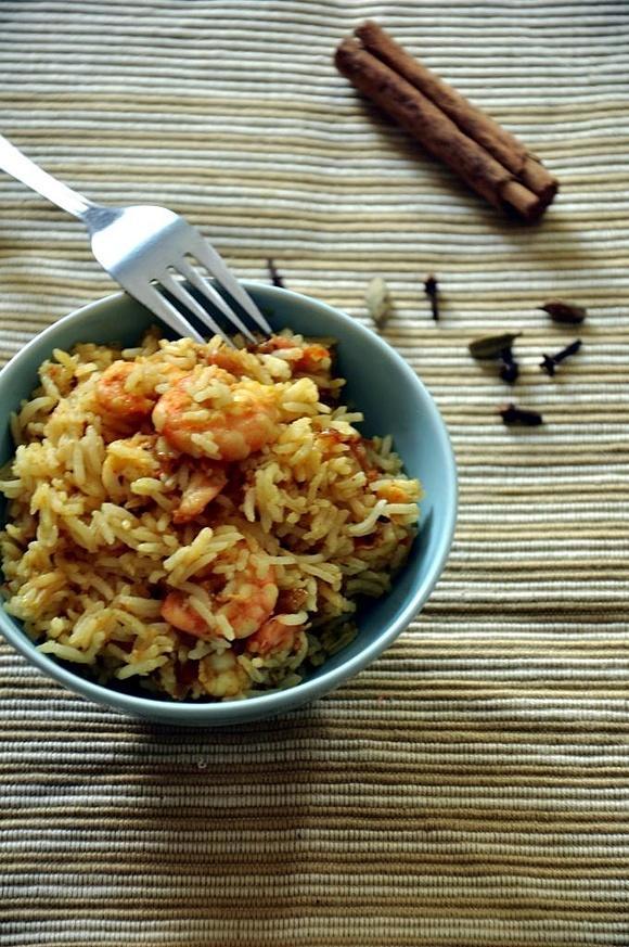 Aromatyczny pilaf z krewetkami