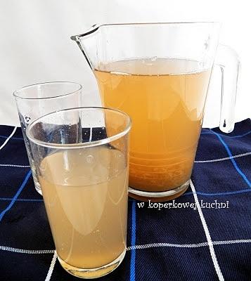Kompot z rabarbaru i jabłek