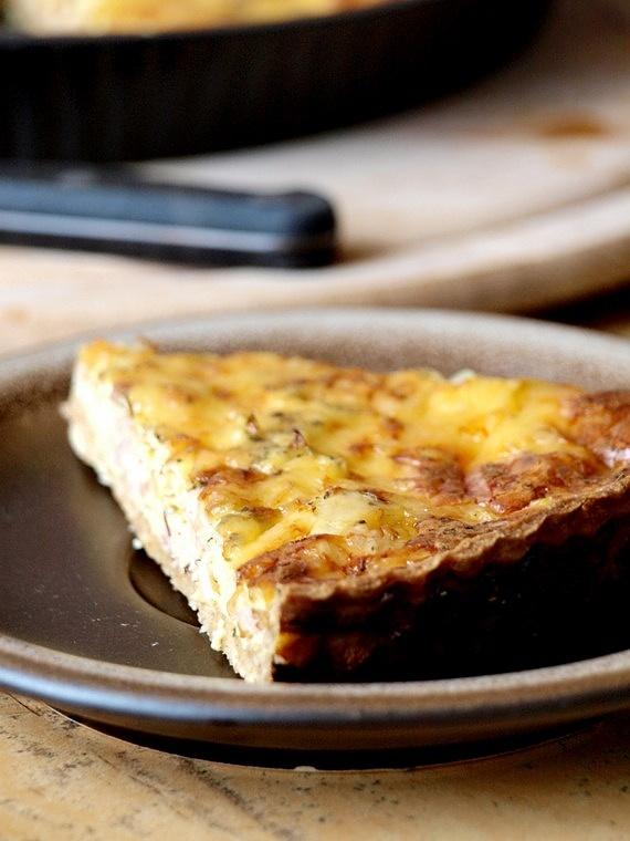 Quiche Lorraine tarta lotaryńska na cieście pełnoziarnistym